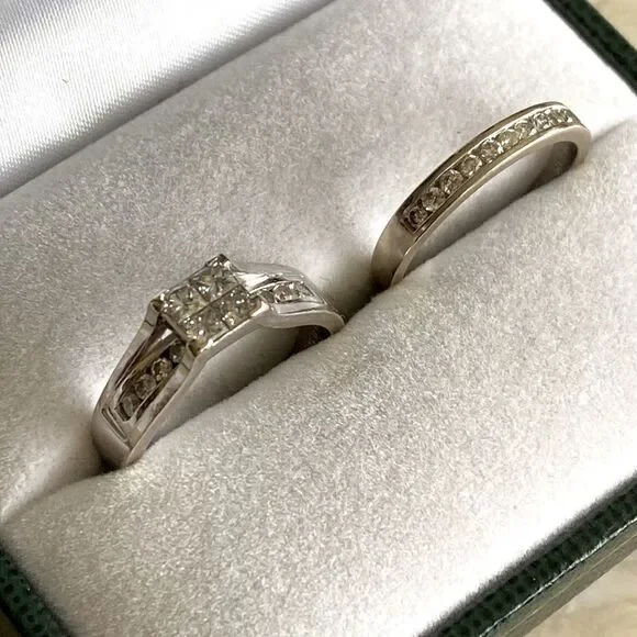 14K Diamond Engagement & Wedding Ring Set - Picture 5 of 9